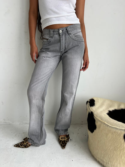 straight leg jean